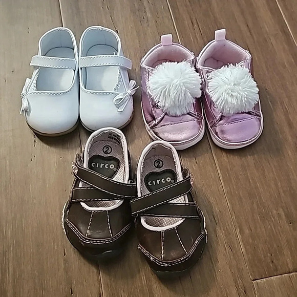 Circo Other - Lot of sz 2 baby shoes